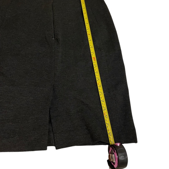 🔥 Closet Sale! Sexy Grey Pencil Skirt - Size L - Zipper Closure - Picture 4 of 5